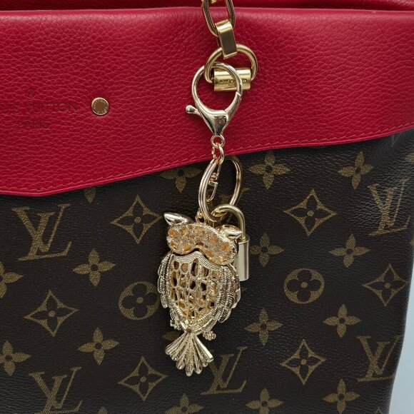 100% Auth Louis Vuitton Lock & Key with unbranded Bagcharm, Keycharm, Keychain - Picture 9 of 10